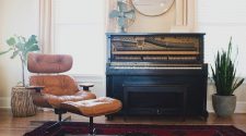 Why Laminate Flooring is the Perfect Choice for Thrifty Living Room Renovations